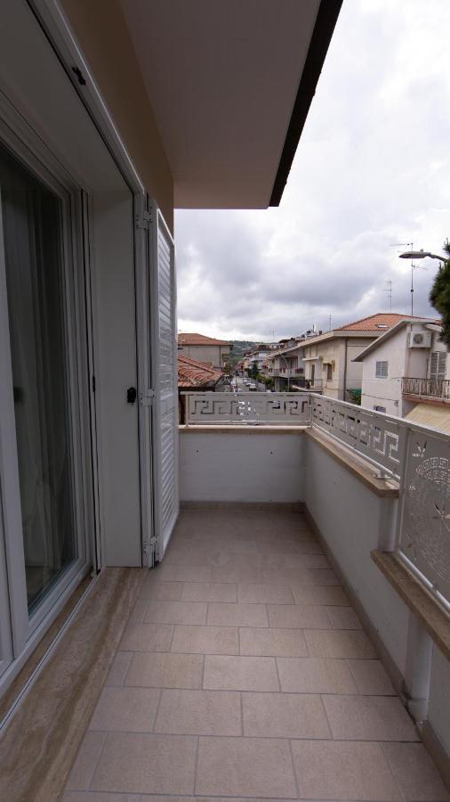 Aria Di Sale Panzió Martinsicuro Kültér fotó